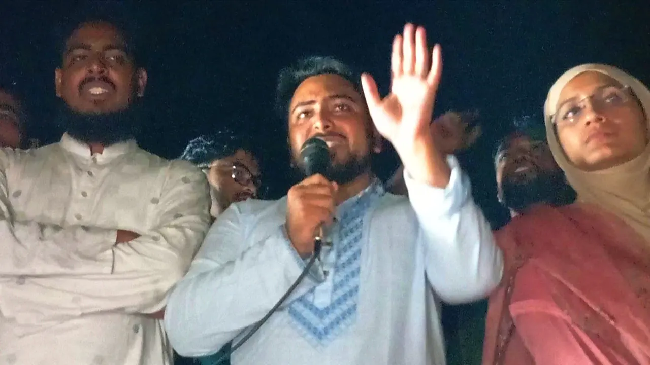 জুলাই পদযাত্রায় বক্তব্য দেন এনসিপির আহ্বায়ক নাহিদ ইসলাম