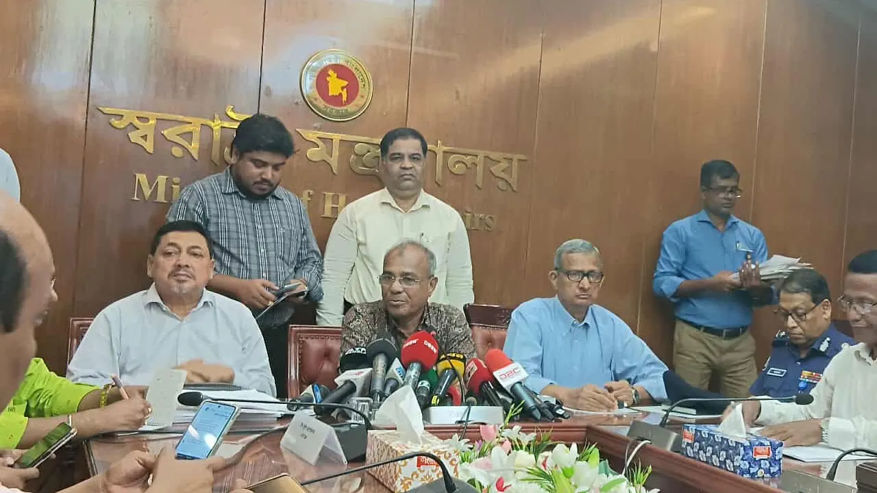 ব্রিকসের দেশগুলোর ওপর আরও ১০ শতাংশ শুল্কের হুমকি