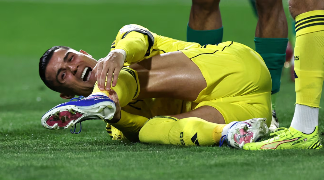 হ্যামস্ট্রিংয়ে চোট পেলেন রোনালদো, মাঠের বাইরে যতদিন