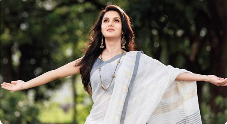 নারীদের পিছিয়ে থাকার একমাত্র কারণ সমাজ : মিথিলা