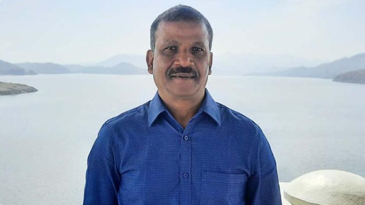 শেখ হাসিনার রাজনৈতিক অবস্থা নিয়ে আসিফ নজরুলের ফেসবুক পোস্ট