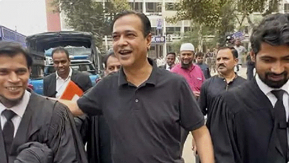 ৮ বছরের মামলায় অবশেষে খালাস পেলেন গায়ক আসিফ আকবর!